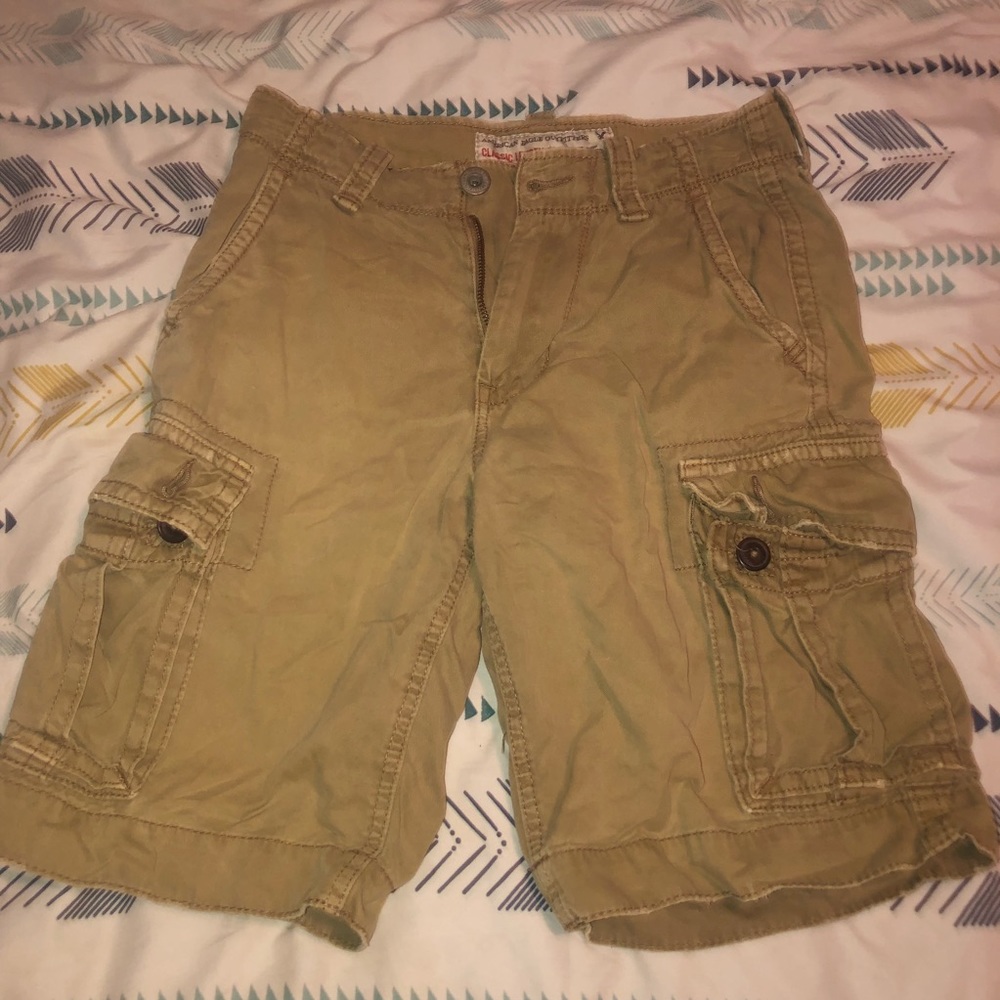 American Eagle cargo shorts size 26